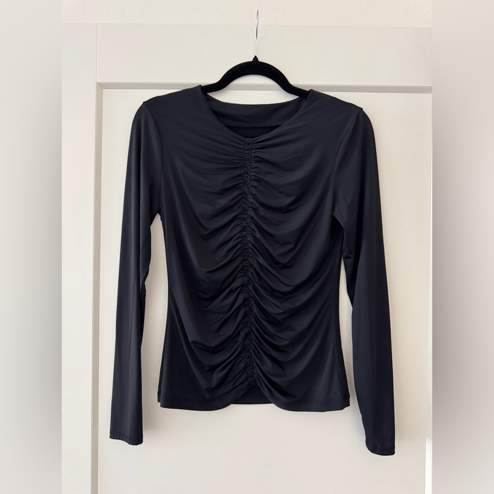 Black Long Sleeve Seamless Ruched Top